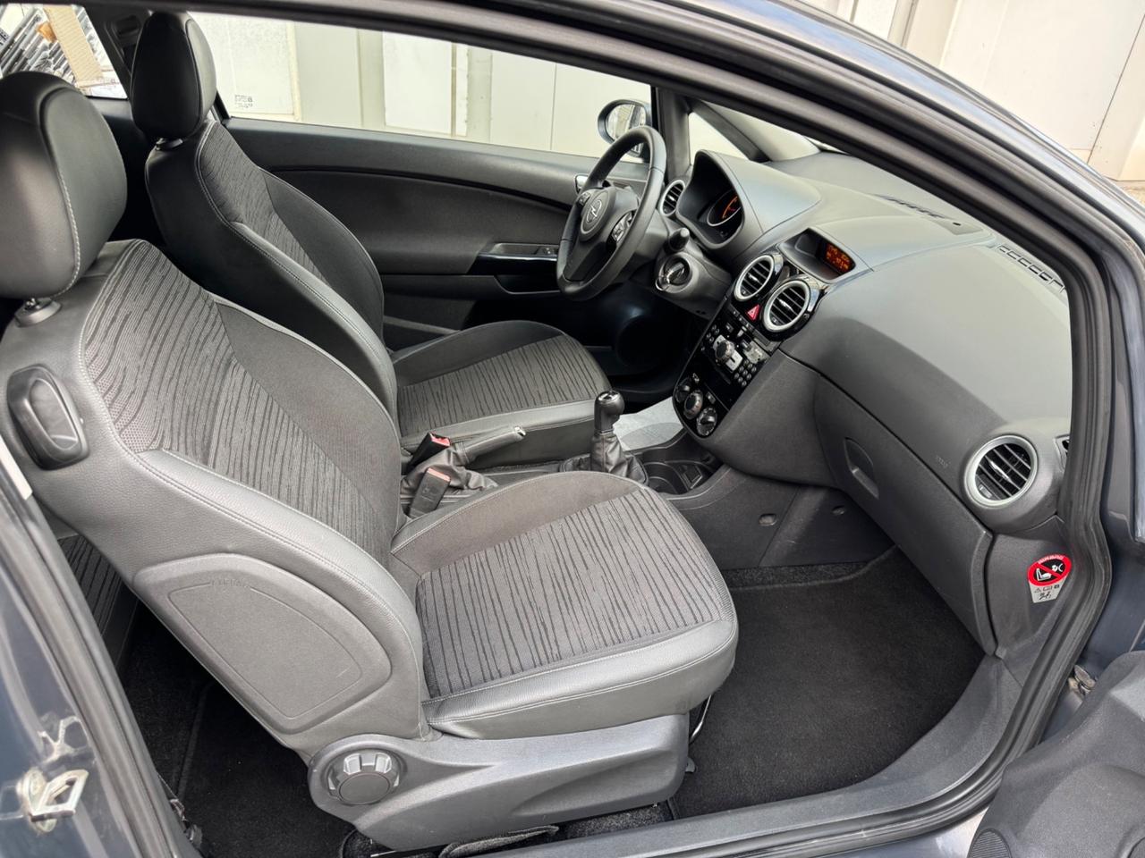 OPEL CORSA 1.2 NEOPATENTATI KM 59MILA
