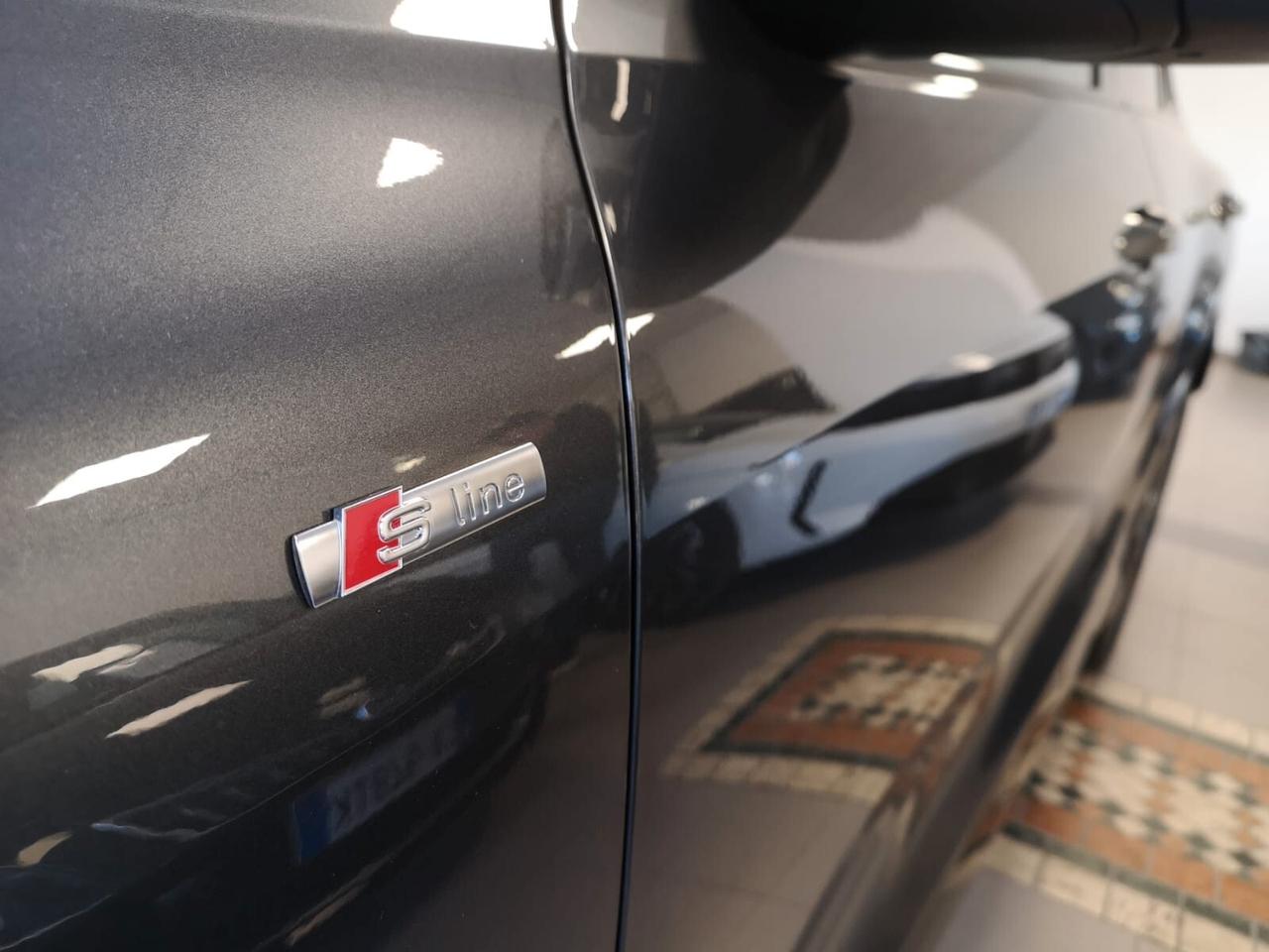 AUDI Q5 Sportback 40 TDI quattro S-tronic S-line 2025