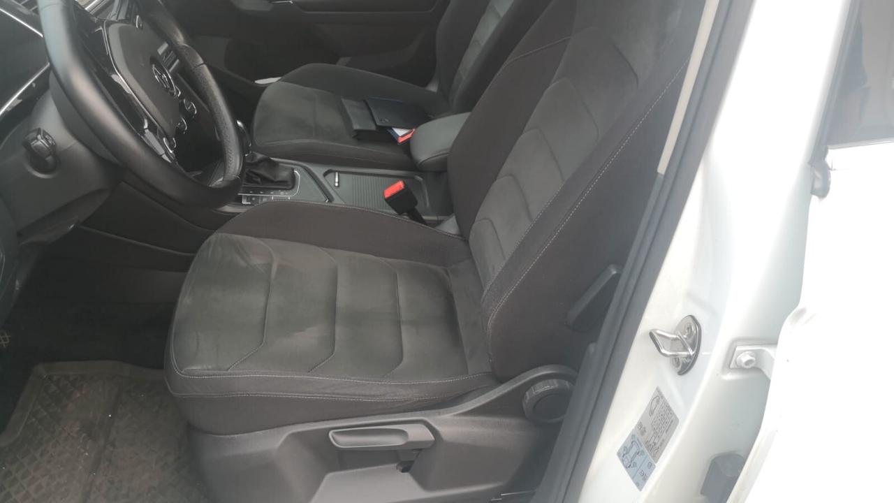 Volkswagen Tiguan 2.0 TDI SCR DSG Business BlueMotion Technology