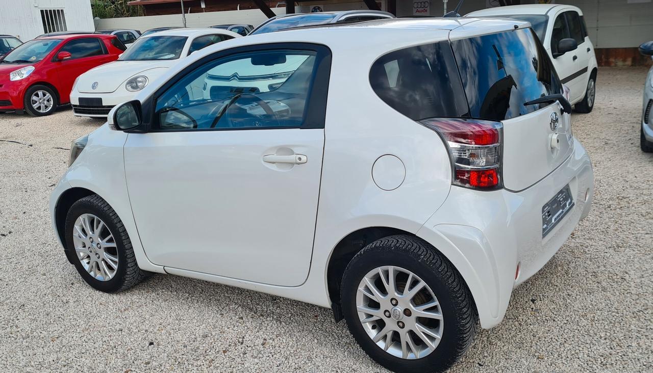 Toyota iQ 1.0 nessun obbligo di finanziamento garanzia 12 mesi