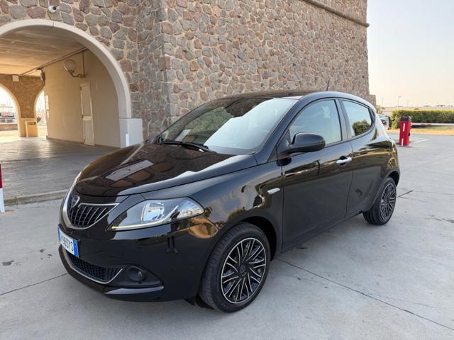 LANCIA Ypsilon GOLD+NAVI CARPLAY+SENSORI+LED