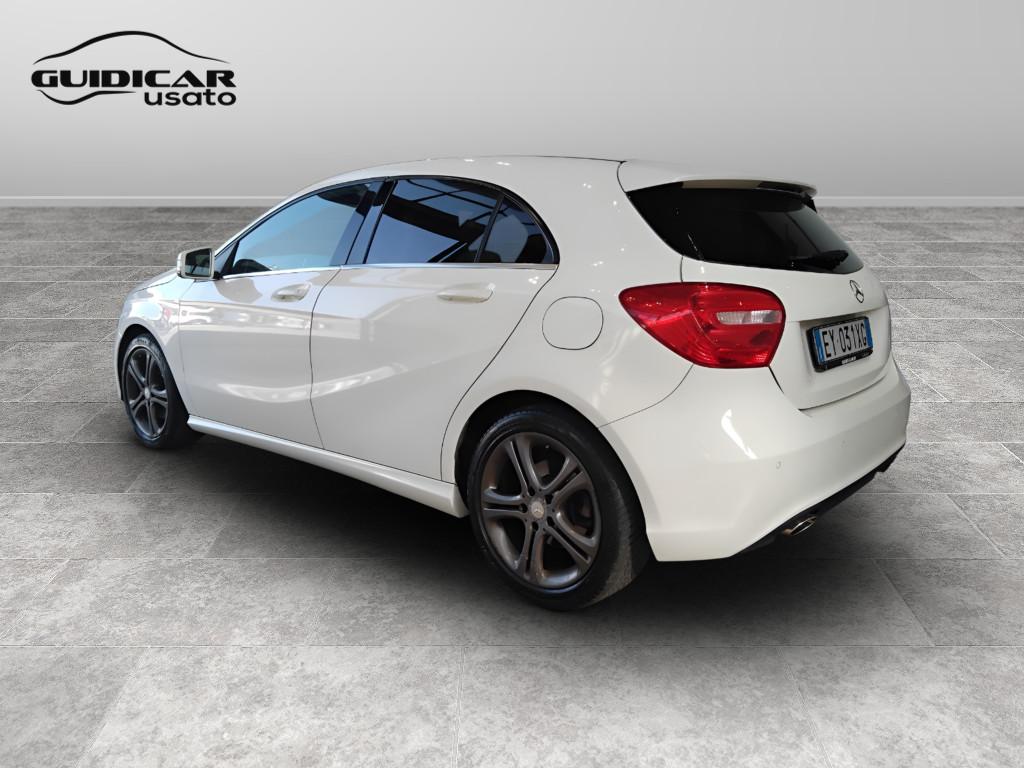 Mercedes-Benz Classe A - W176 - A 180 Sport E6