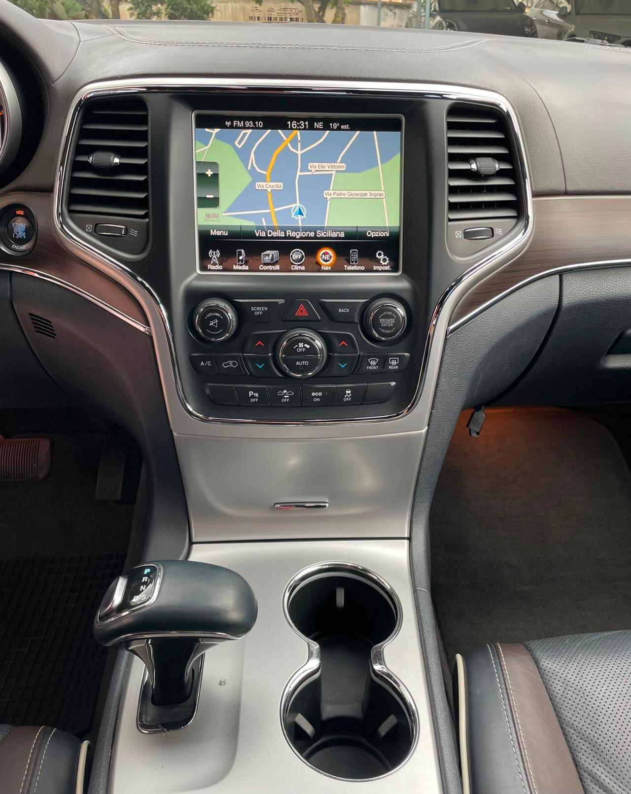 Jeep Grand Cherokee 3.0 V6 CRD 250 CV Mtj OVERLAND Tetto