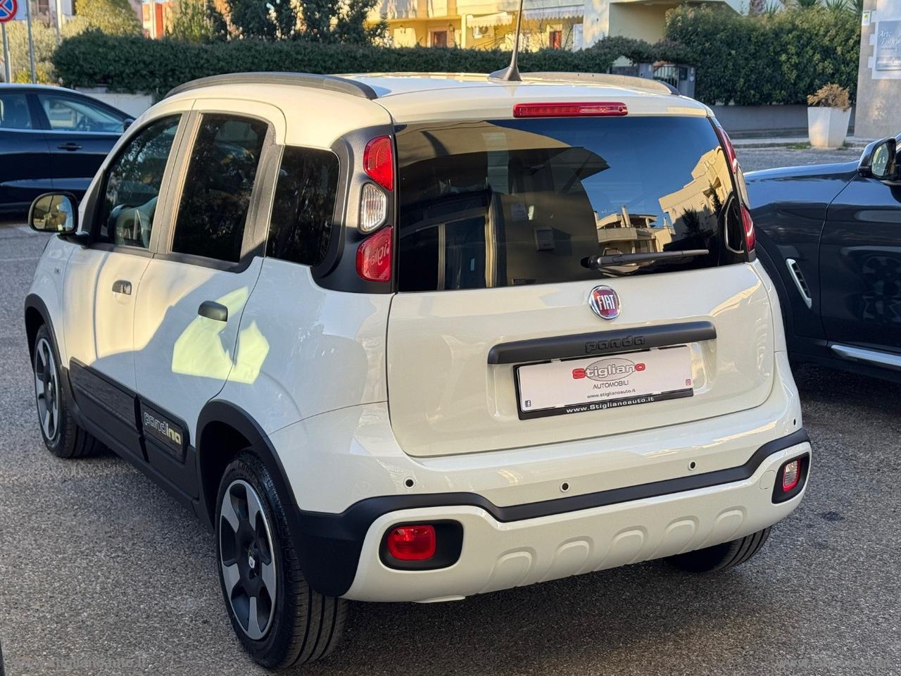 FIAT Panda 1.0 FireFly S&S Hybrid PANDINA KM0