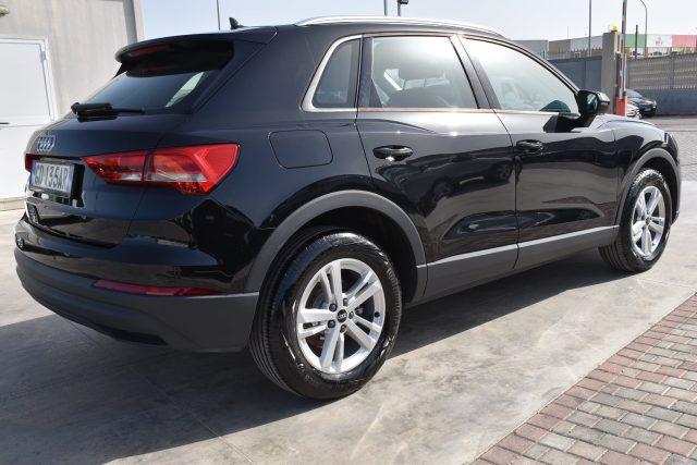 AUDI Q3 35 TDI S tronic Business Advanced