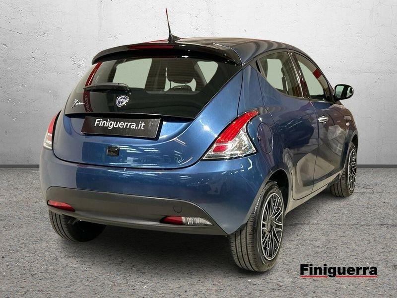 Lancia Ypsilon 1.0 FireFly 70cv Hybrid Gold Plus