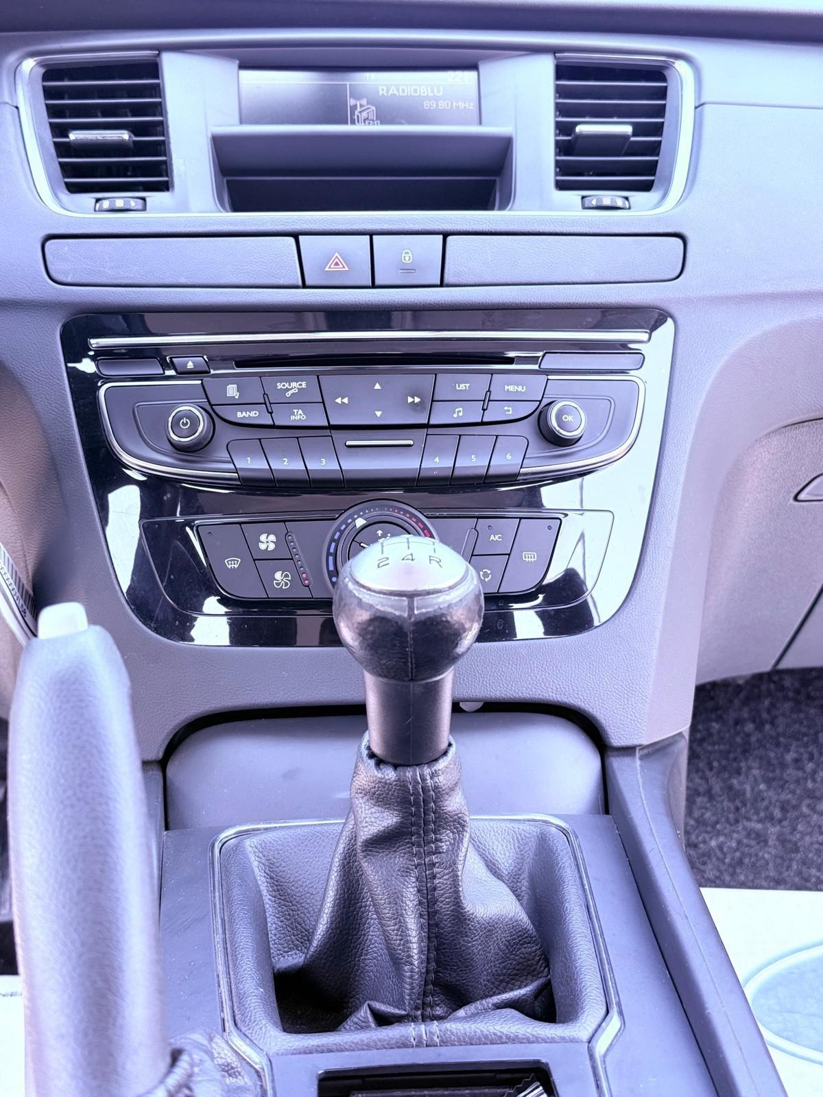 Peugeot 508 1.6 e-HDi 115CV cambio robotizzato S&S SW Access