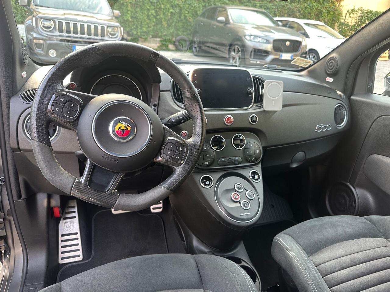 Abarth 595 C 1.4 Turbo T-Jet 180 CV Competizione