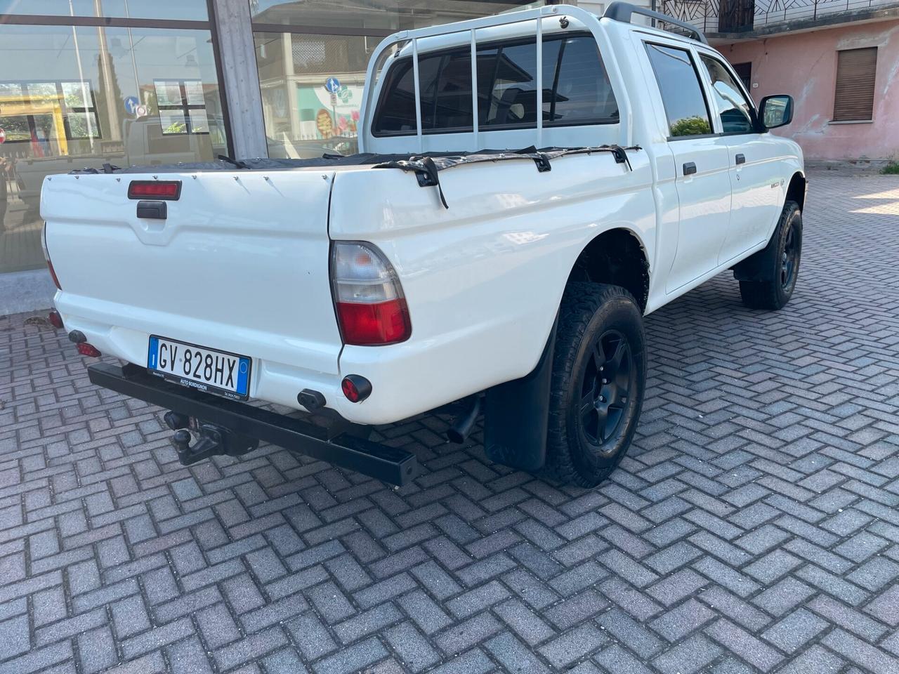 Mitsubishi L200 2.5 TDI 4WD Double Cab Pick-up GL GANCIO TRAINO