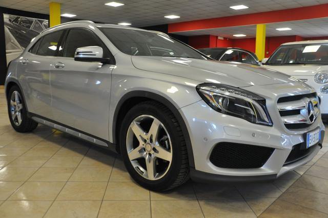 MERCEDES-BENZ GLA 200 CDI Automatic 4Matic PremiumE6* AMGTELC/XENO/PDC*
