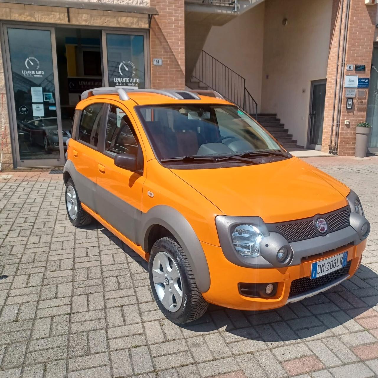 ZERO PROBLEMI PANDA CROSS 4X4 1.3 MJTD INDISTRUTTIBILE