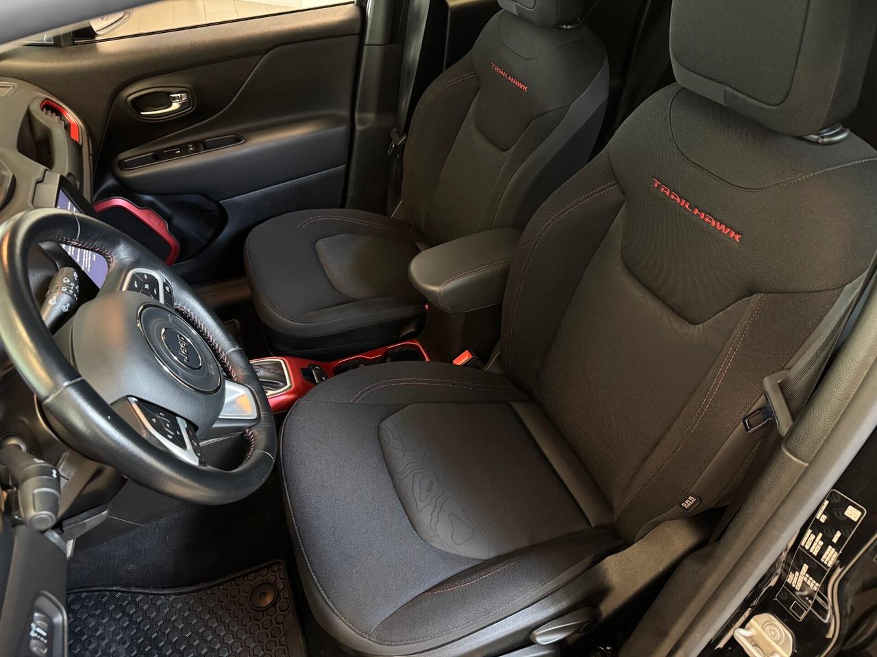 JEEP RENEGADE 4XE TRAILHAWK HYBRID PLUG-IN