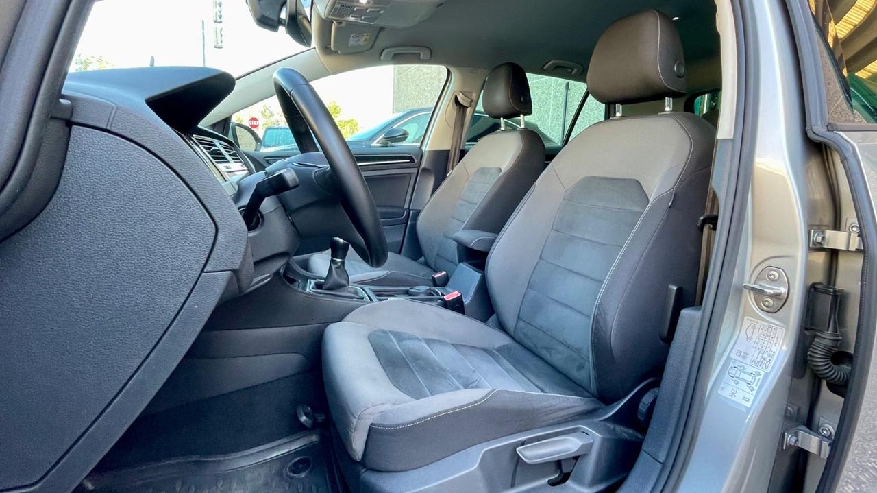 VOLKSWAGEN GOLF 1.6 TDI EXECUTIVE BLUEMOTION TECHNOLOGY 116CV - VIRTUAL COCKPIT, CARPLAY, NEOPATENTATI