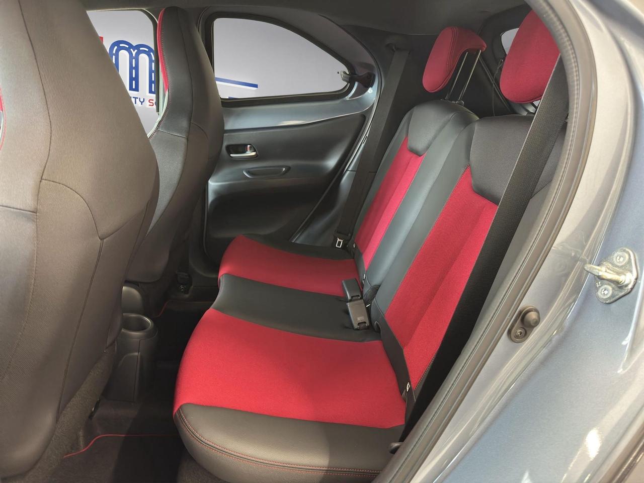 Toyota Aygo X 1.0 Undercover 72cv