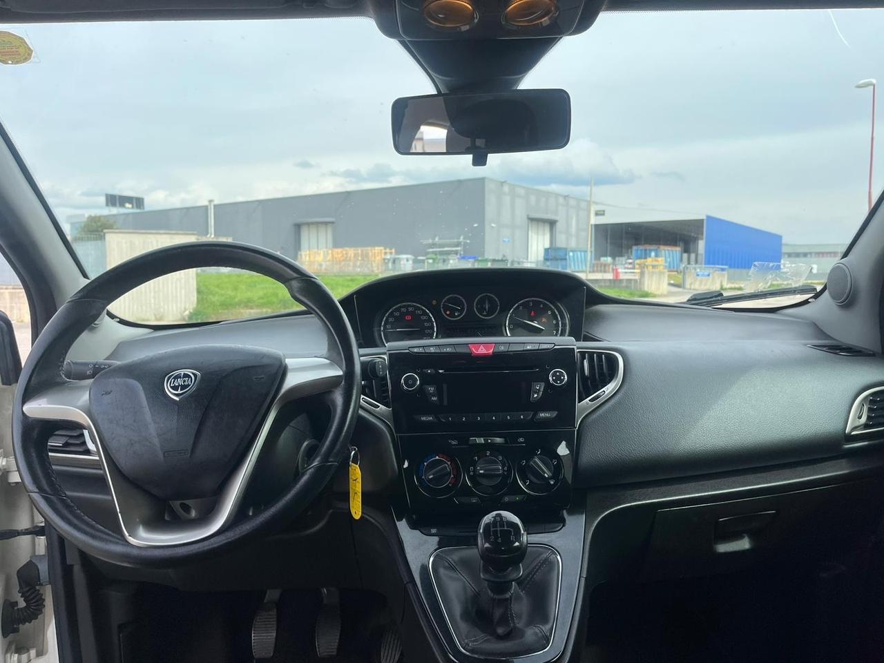 Lancia Ypsilon 1.2 Platinum 99000 km GARANZIA 12m