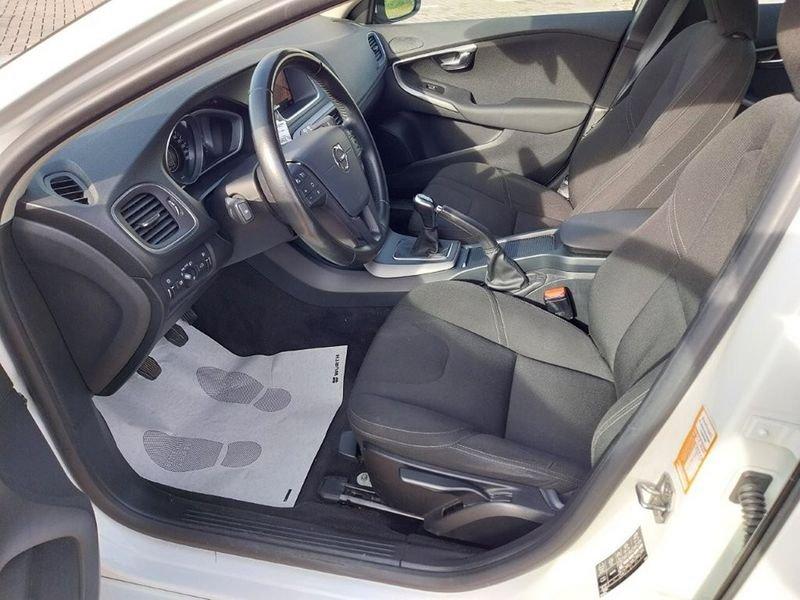 Volvo V40 II 2012 2.0 D2 Kinetic my18