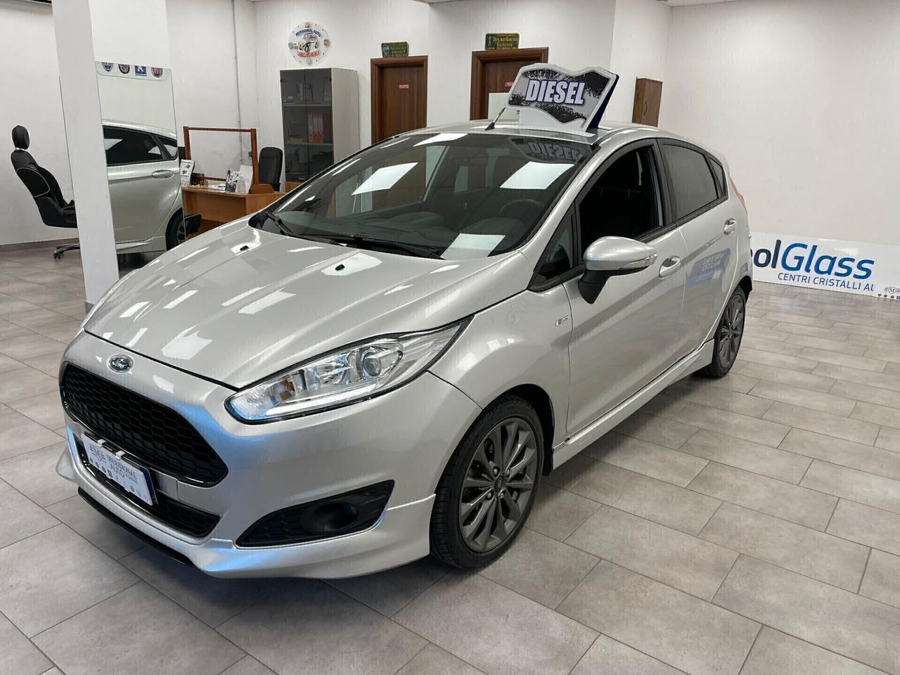 Ford Fiesta 1.5 TDCi 75CV 5 porte ST-Line