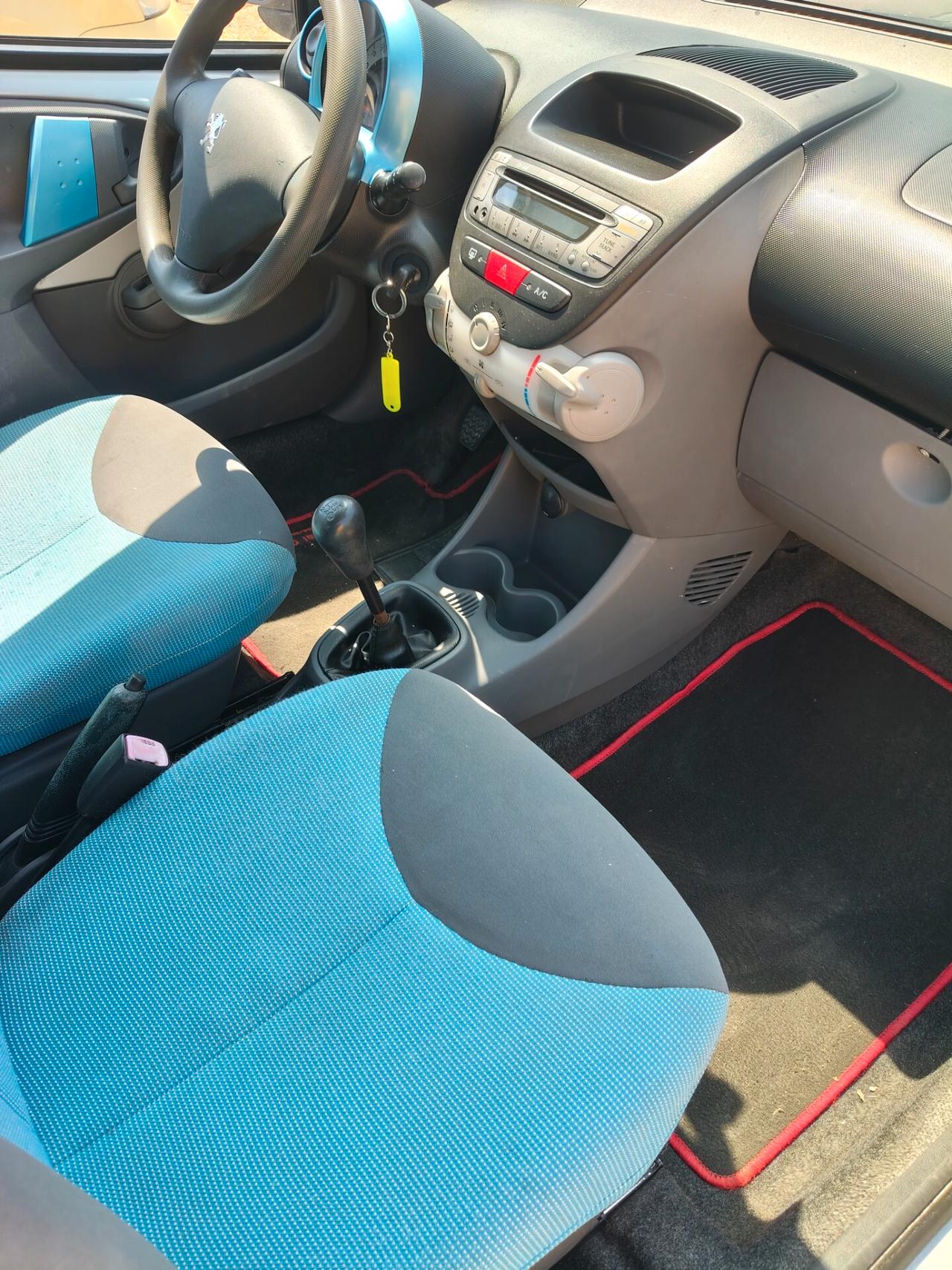 Peugeot 107 1.0 68CV 3p. Sweet Years