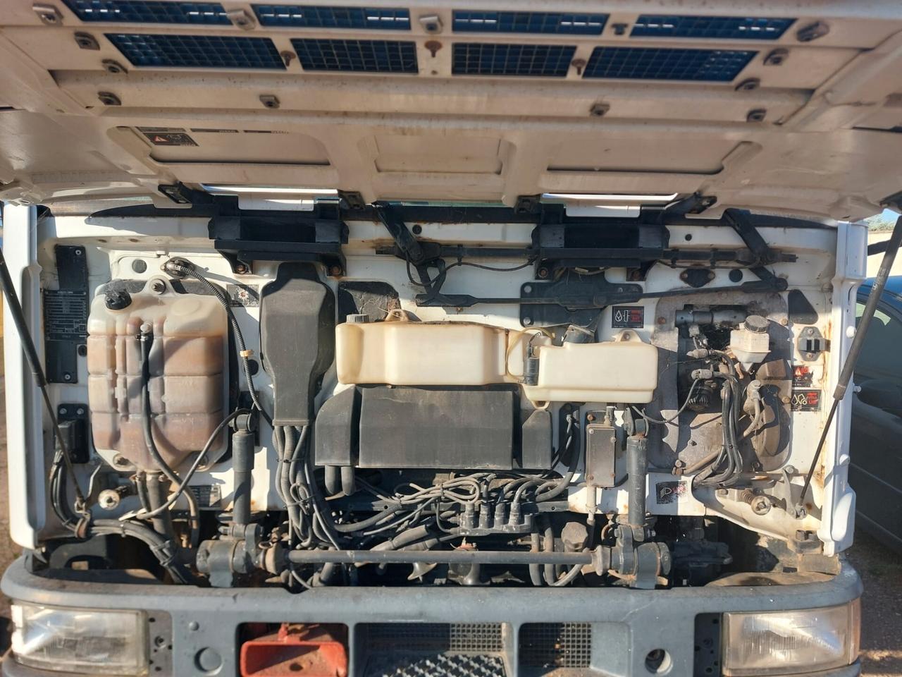 Iveco EUROCARGO 80E15 CENTINATO CON PEDANA