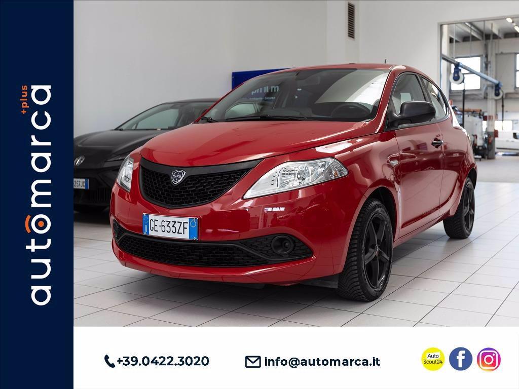 LANCIA Ypsilon 1.0 firefly hybrid Silver s&s 70cv 5p.ti del 2021