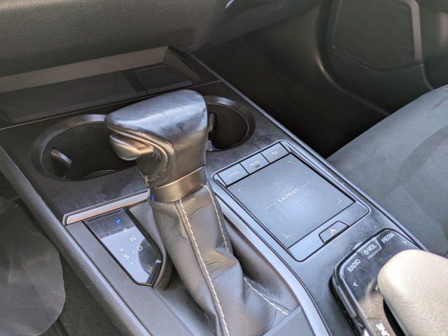 LEXUS UX 250h UX 250h 2.0 cvt