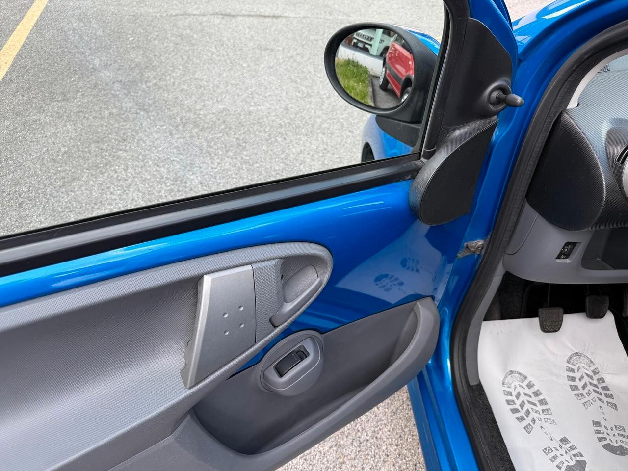 Peugeot 107 1.0 68CV 3p. Desir OK NEOPATENTATI