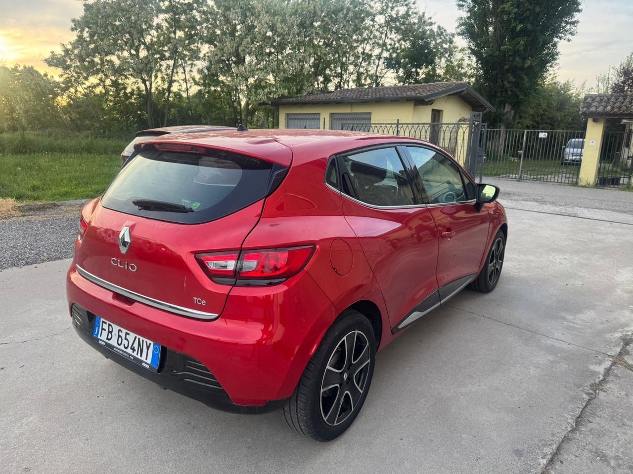 Renault Clio TCe 12V 90CV Start&Stop 5 porte Energy Duel2