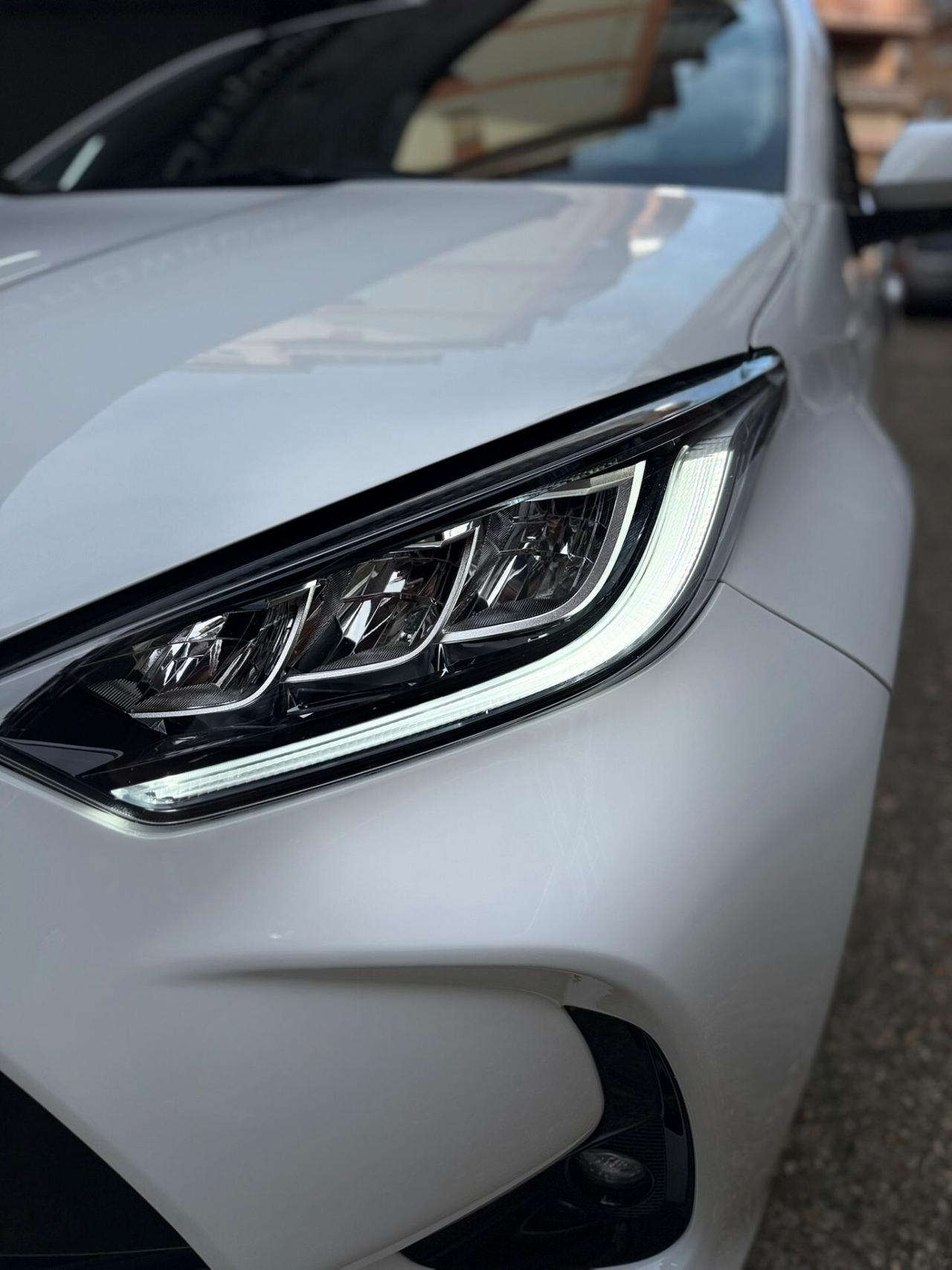 Toyota Yaris 1.5 Hybrid 5 porte Trend