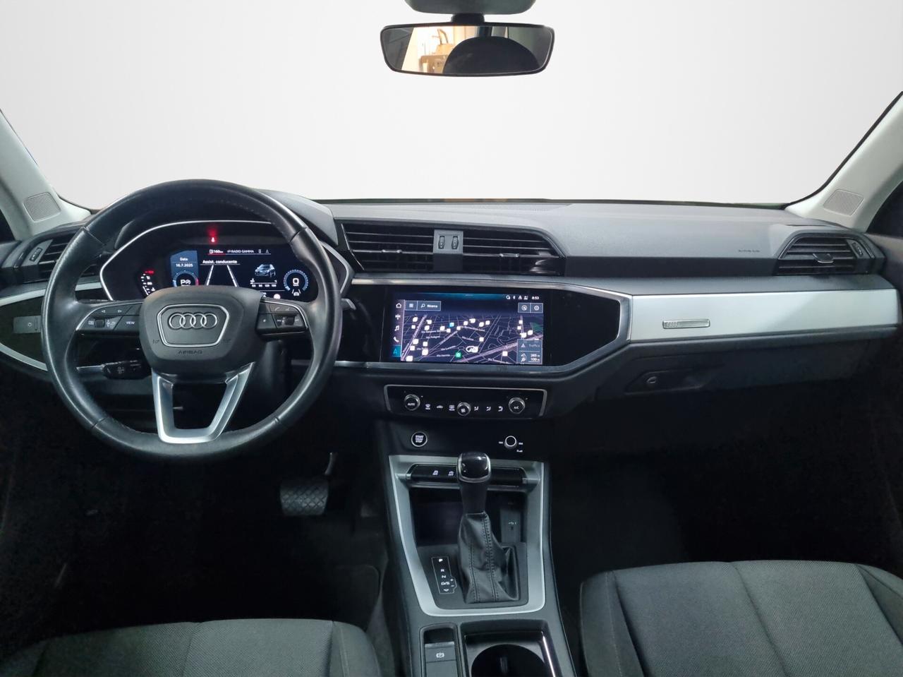 Audi Q3 35 TDI S tronic Business