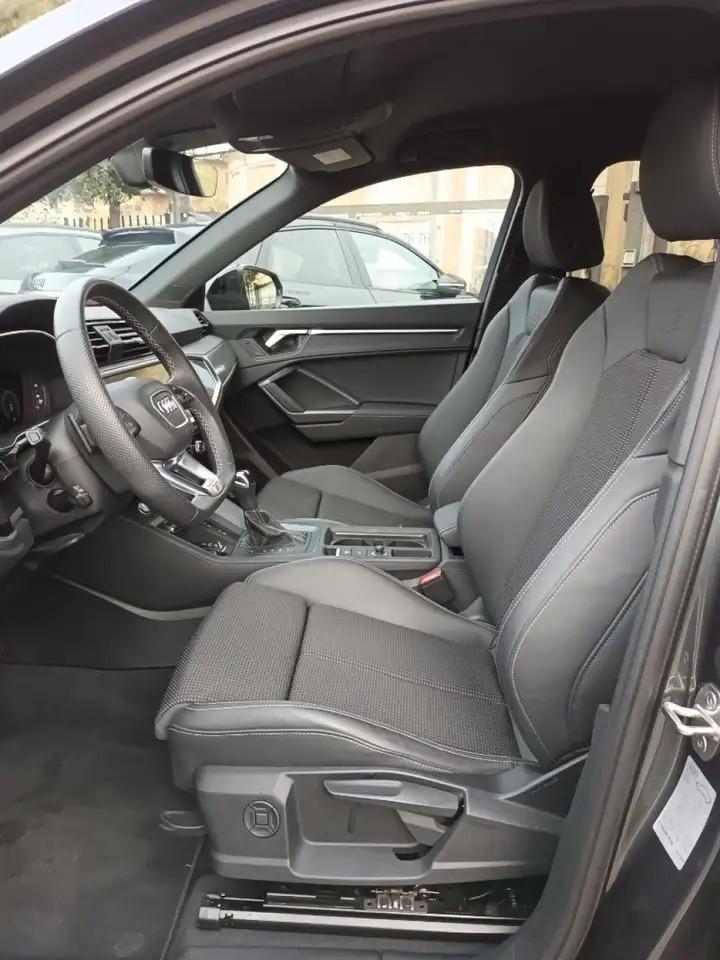 Audi Q3 35 TDI S-line-S-tronic-Black Line- 150cv