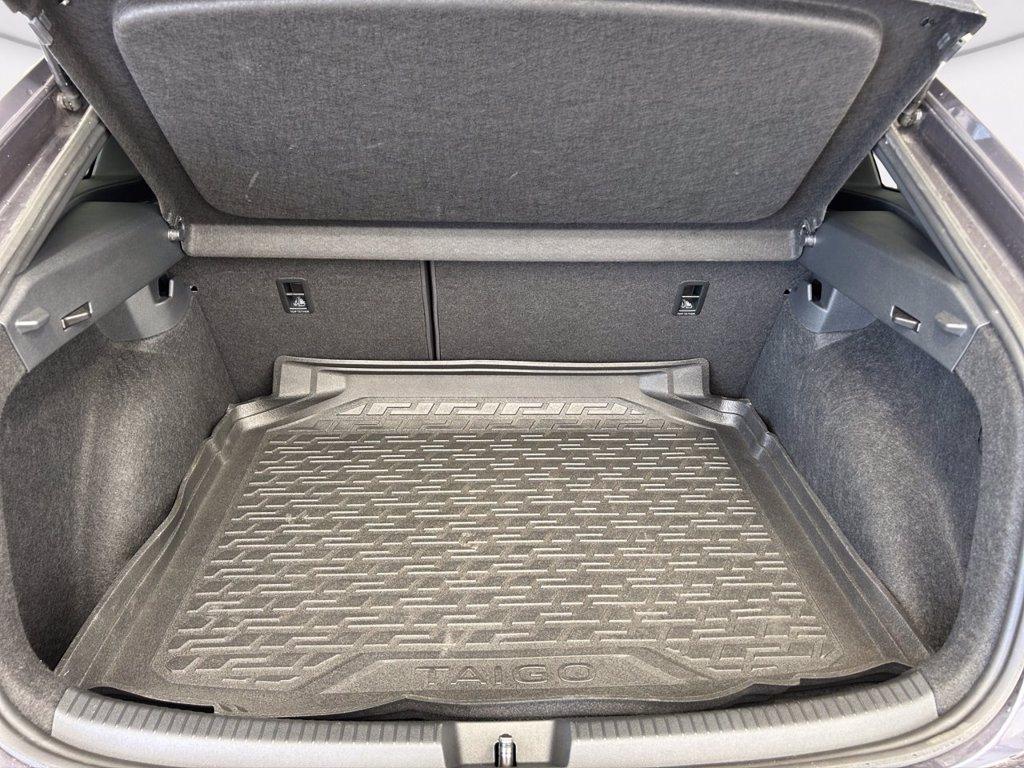 VOLKSWAGEN Taigo 1.0 tsi r-line 110cv del 2022