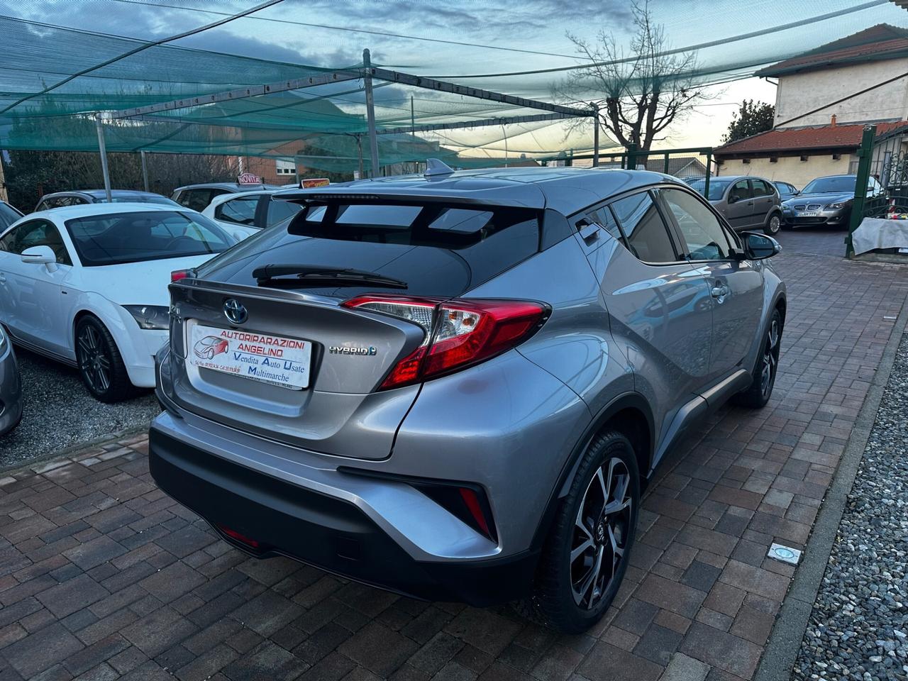 Toyota C-HR 1.8 Hybrid E-CVT Style