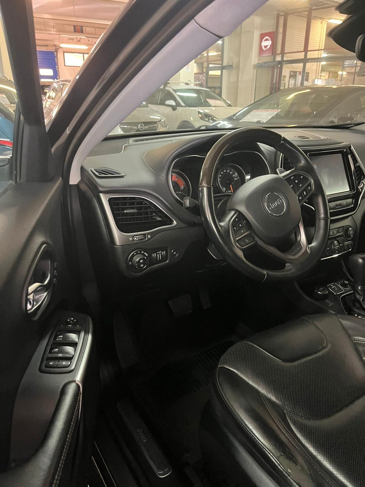 Jeep Cherokee 2.2 Mjt II 4WD Active Drive I Overland