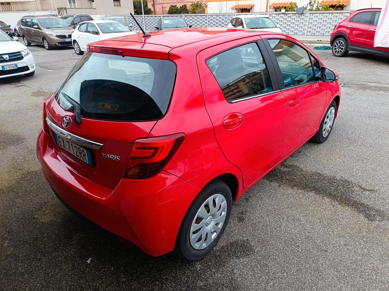 Toyota Yaris 1.0 5 porte Active
