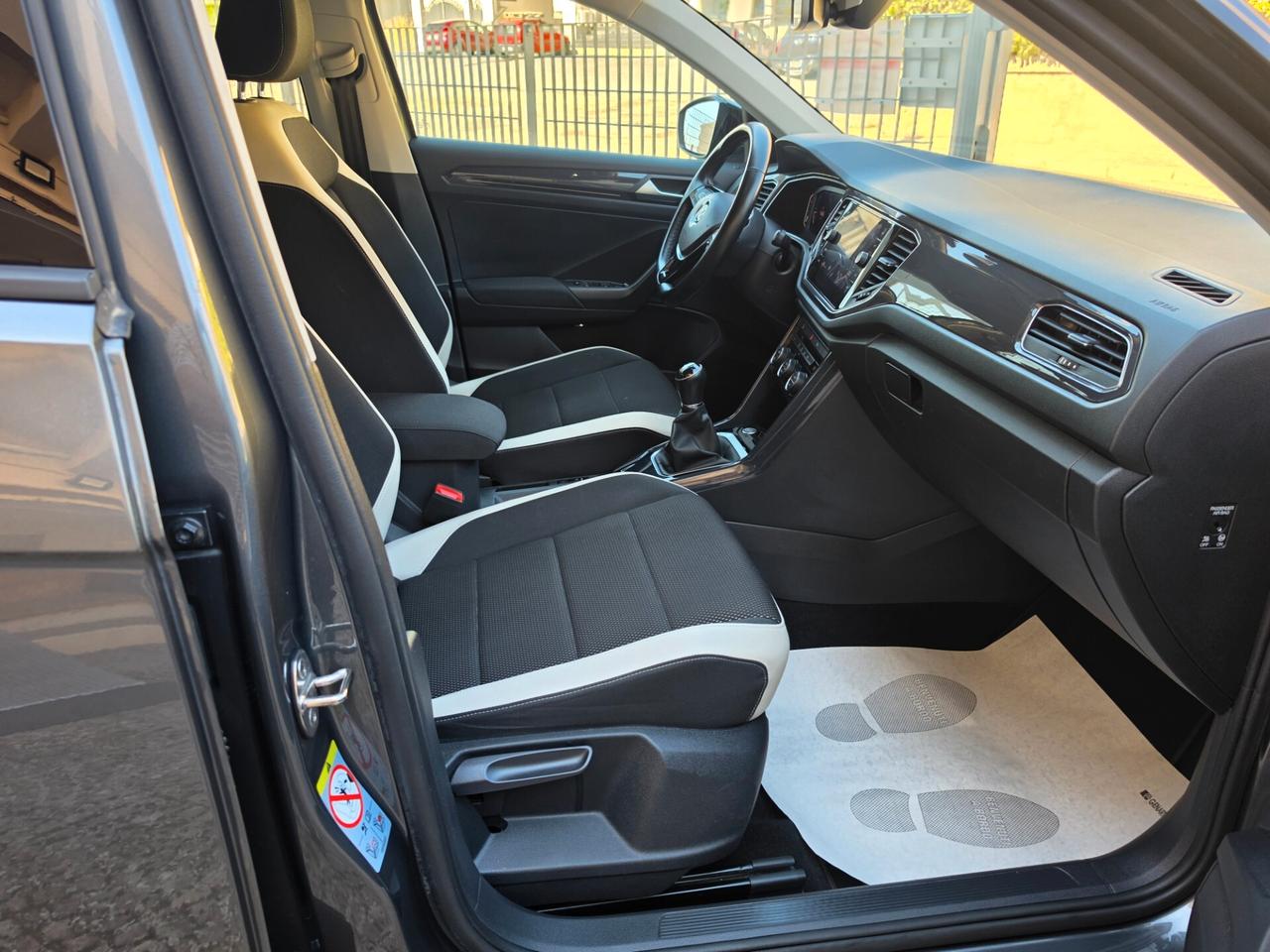 Volkswagen T-Roc 1.6 TDI SCR Advanced BlueMotion Technology