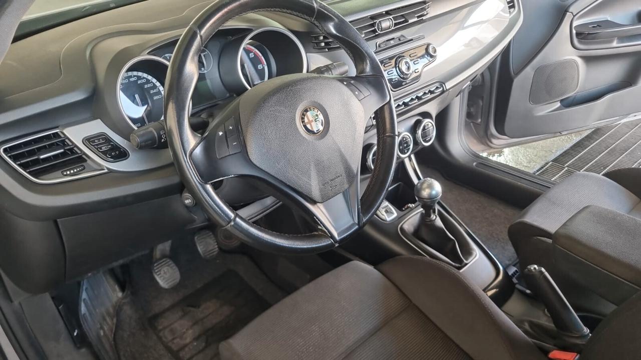 Alfa Romeo Giulietta 2.0 JTDm-2 140 CV Exclusive