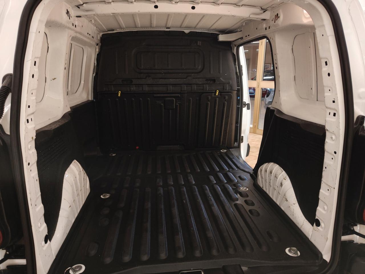 Opel Combo Cargo 1.5 Diesel 100CV PC 650kg Edition