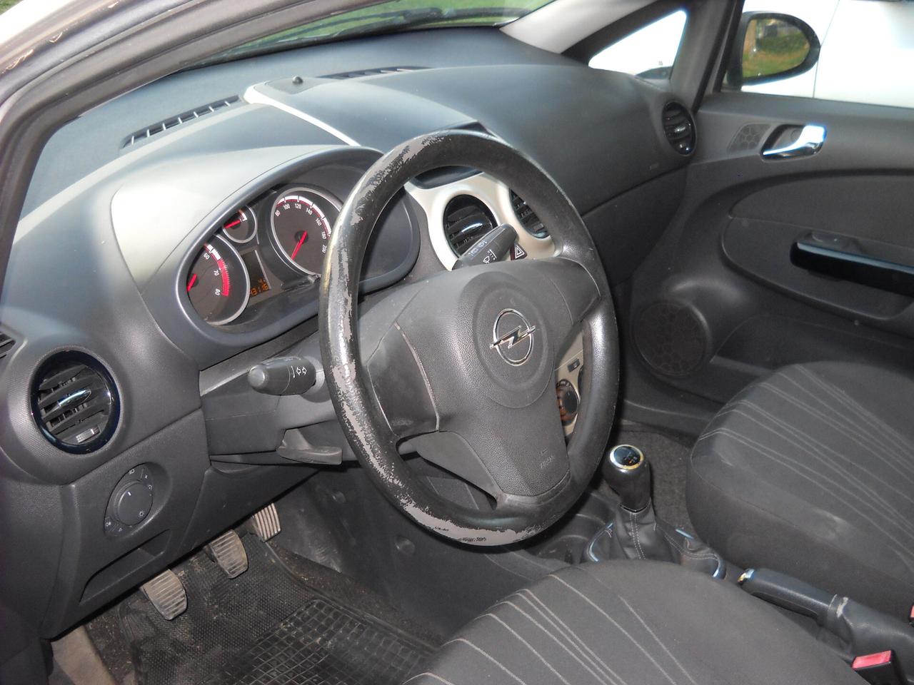 Opel Corsa 1.2 5 porte Easytronic Club