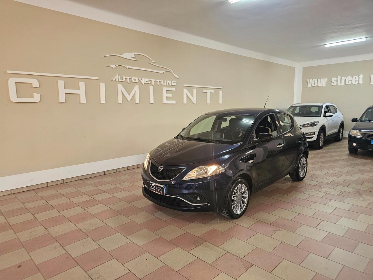 Lancia Ypsilon 1.2 69 CV 5 porte GPL Ecochic Gold