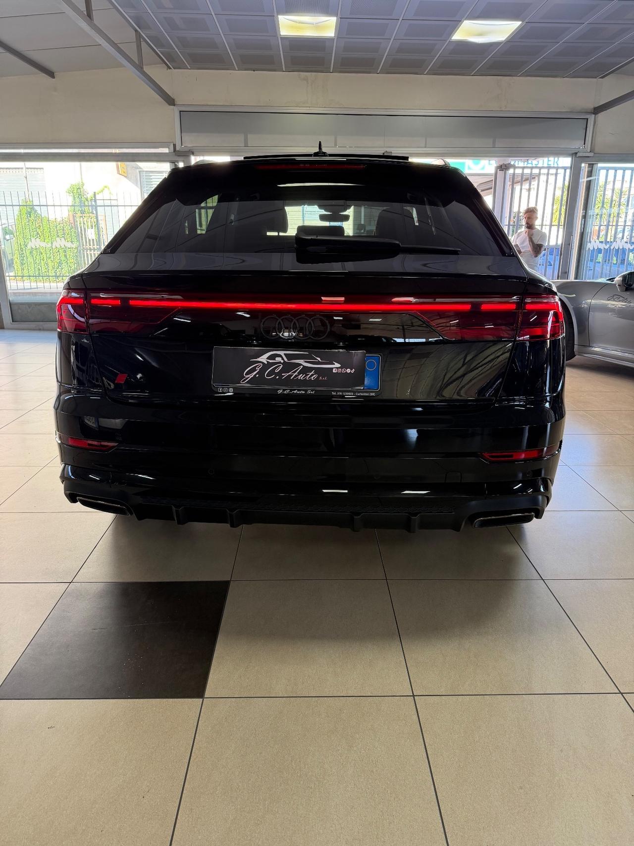 Audi Q8 SUV 45 TDI quattro tiptronic S line edition