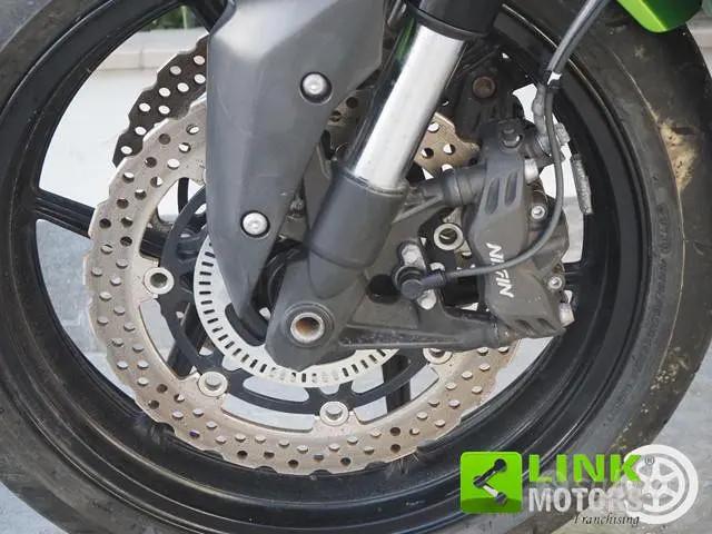 KAWASAKI Z 750 R * 95,00 al mese*