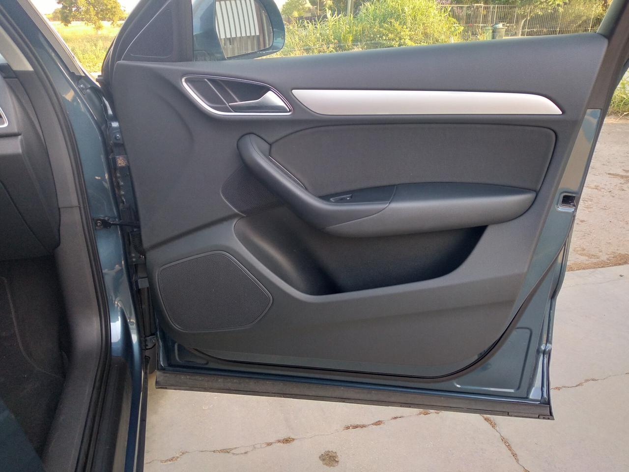 Audi Q3 2.0 TDI 120 CV Sport