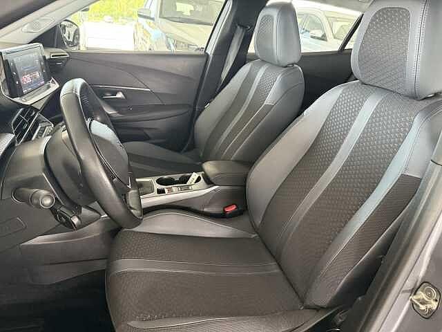 Peugeot 2008 1.2 PureTech 130 CV Allure