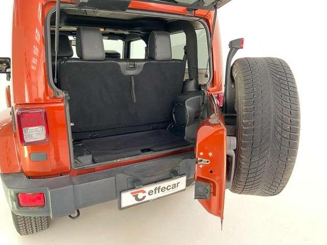 Jeep Wrangler 2.8 CRD DPF Sahara Auto