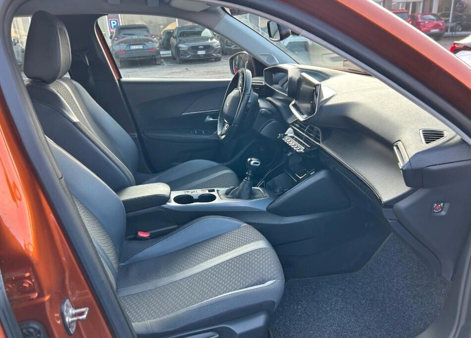 Peugeot 2008 BlueHDi 130 S&S EAT8 Allure