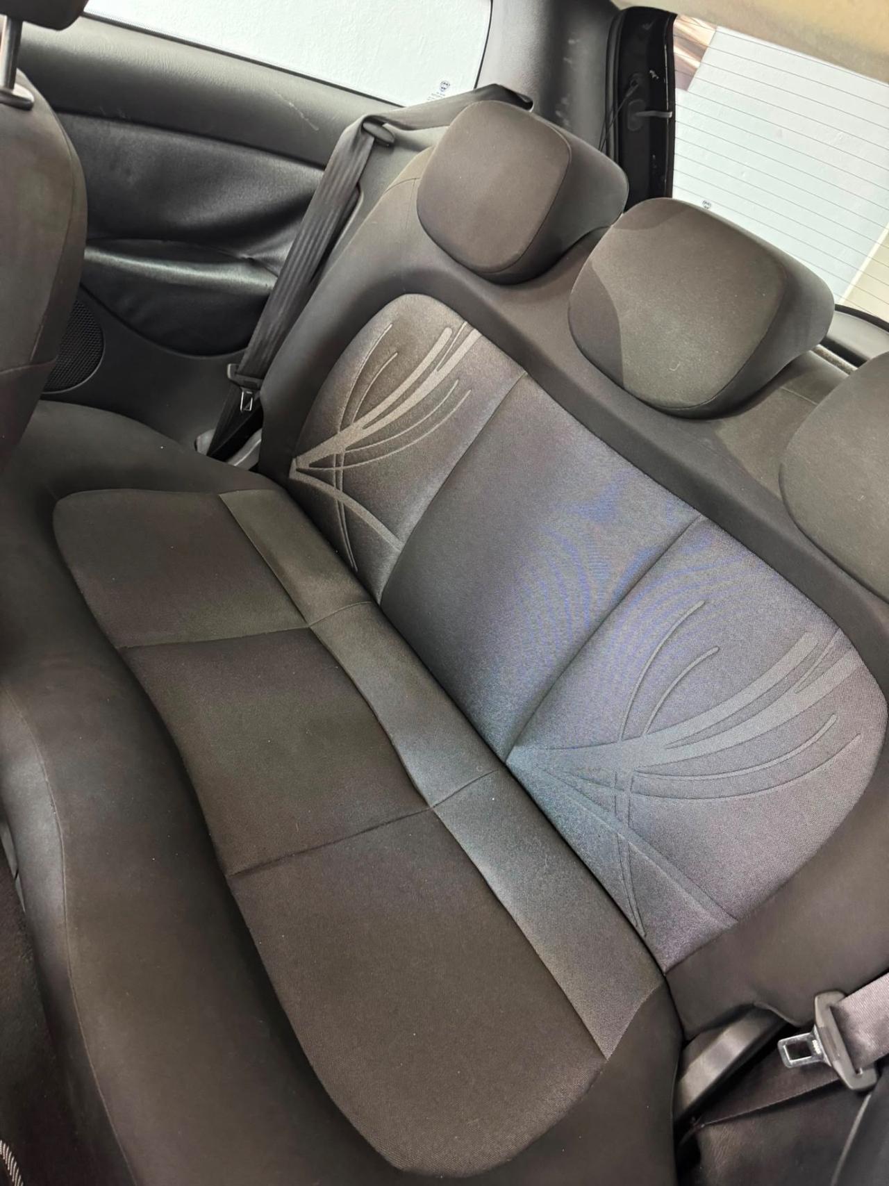 Lancia Ypsilon 1.3 MJT 75 CV Diva
