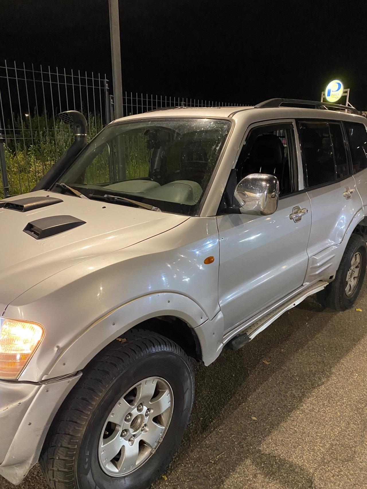 Mitsubishi Pajero 3.2 16V DI-D 5p. GLS1