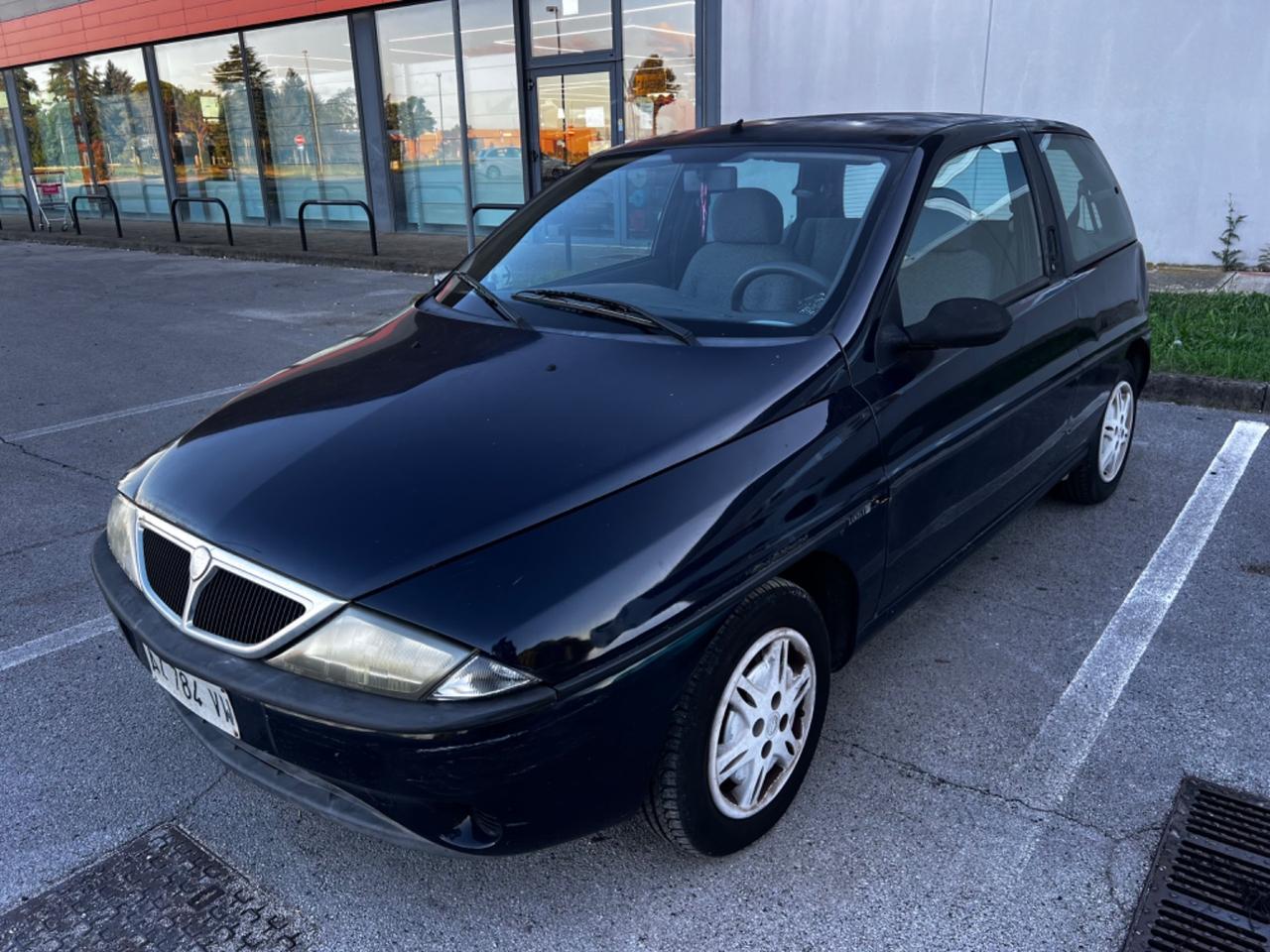 Lancia Y