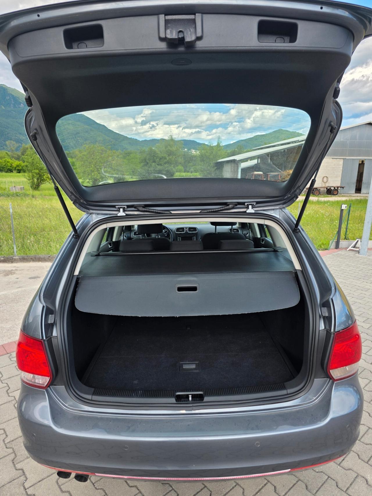 Volkswagen Golf Variant 2.0 TDI 140CV perfetta e garantita