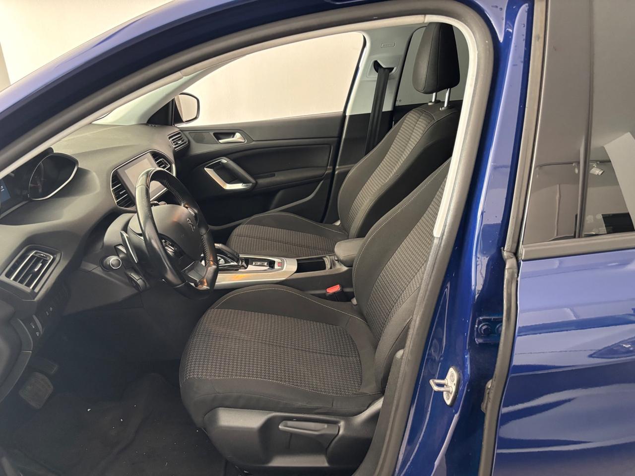 Peugeot 308 BlueHDi 130 S&S SW Style